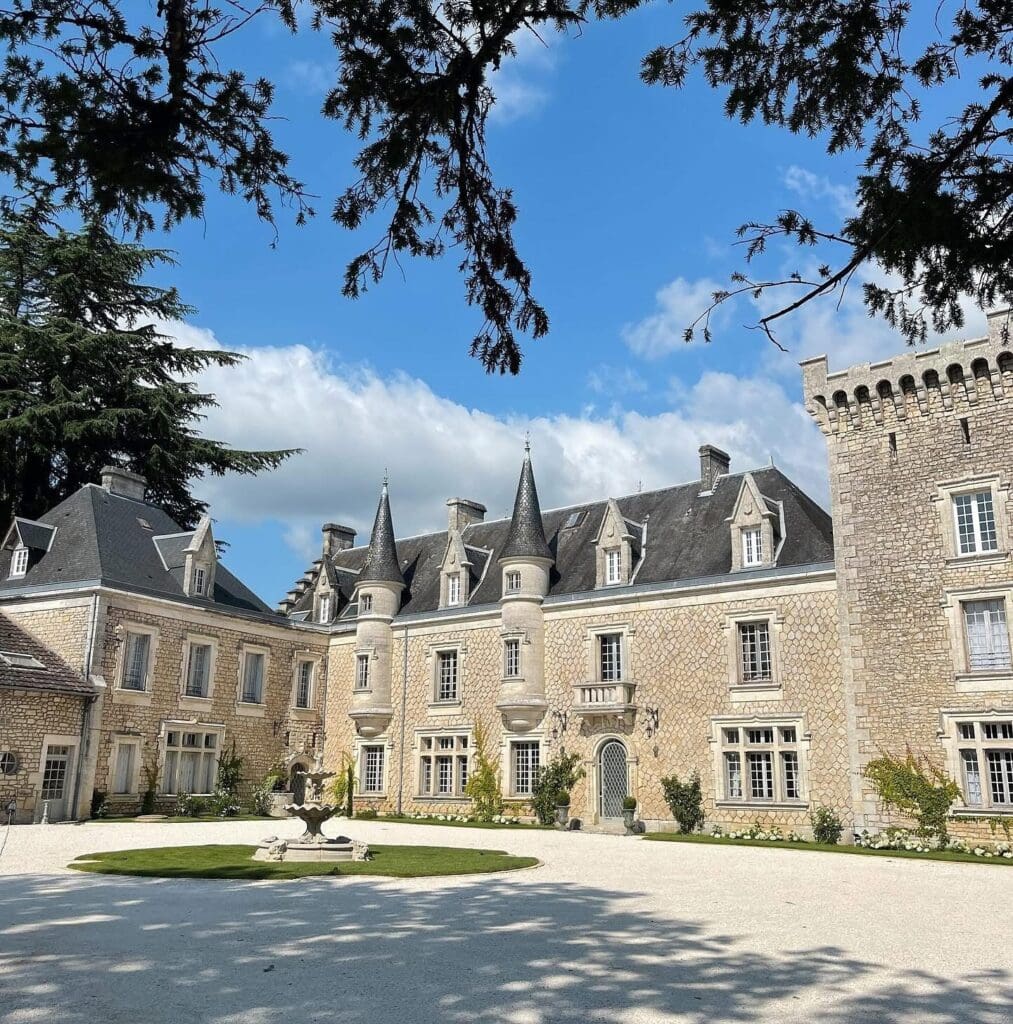 Elegant Chateau in France for your french destination wedding 