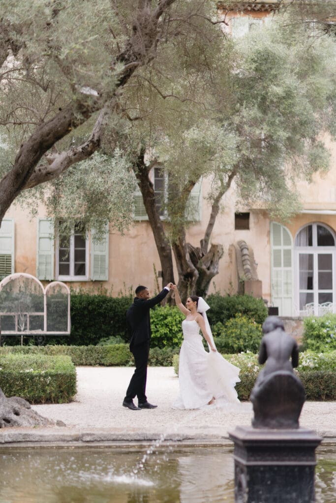 When to select your venue for your destination wedding in Europe 