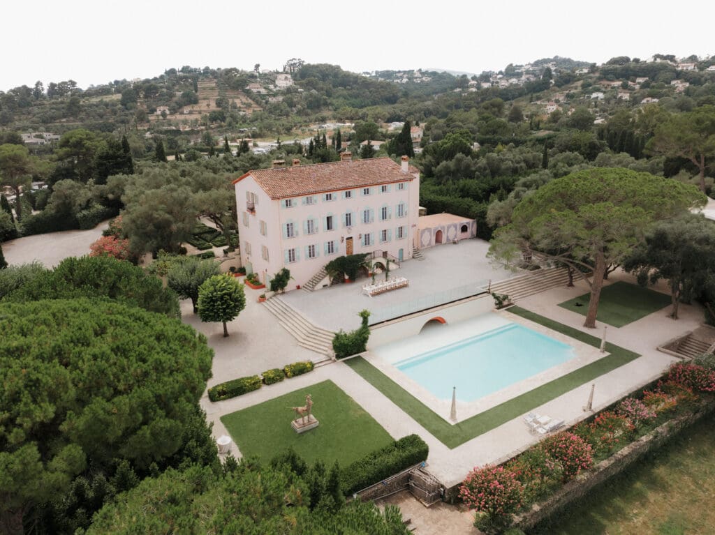 château wedding venue in France