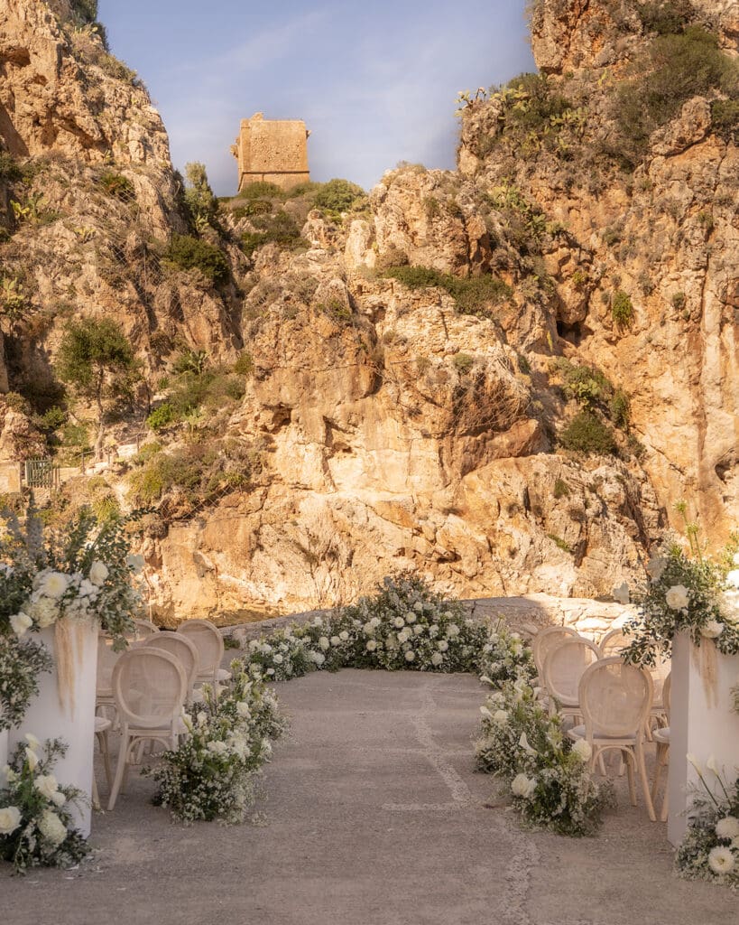 Wedding ceremony by the sea in Sicily